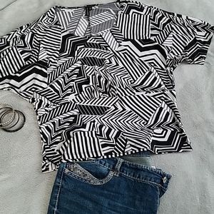 Short sleeve blouse